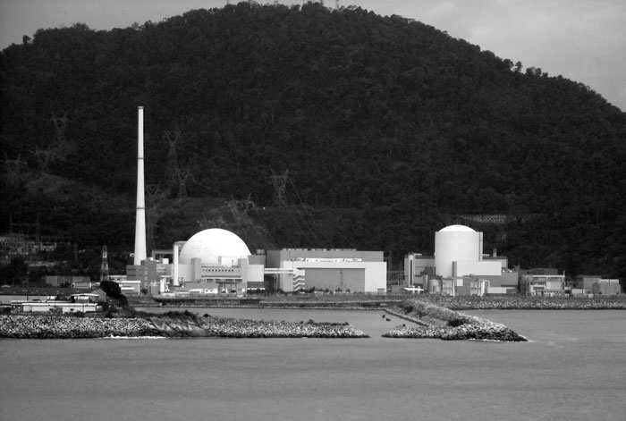 Brasil atômico: o nascimento do programa nuclear brasileiro 1