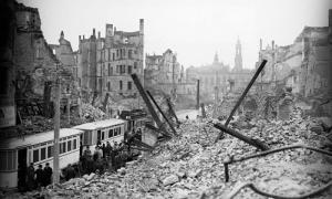 dresden_bombed_1945_2 1 dresden_bombed_1945_2 1