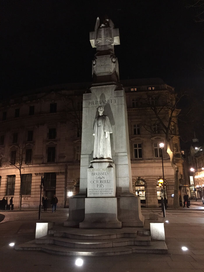 Monumento de Edith Cavell no centro de Londres. Foto: Bruno Leal
