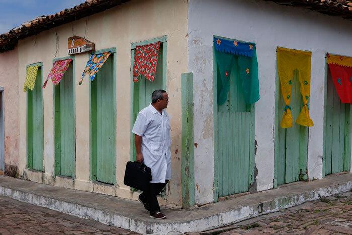 Programa Mais Médicos: uma breve história documentada 6