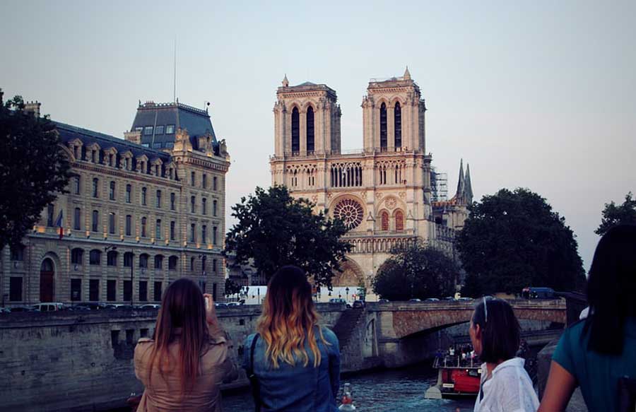 A história do mundo contada através dos 850 anos da Notre-Dame 2