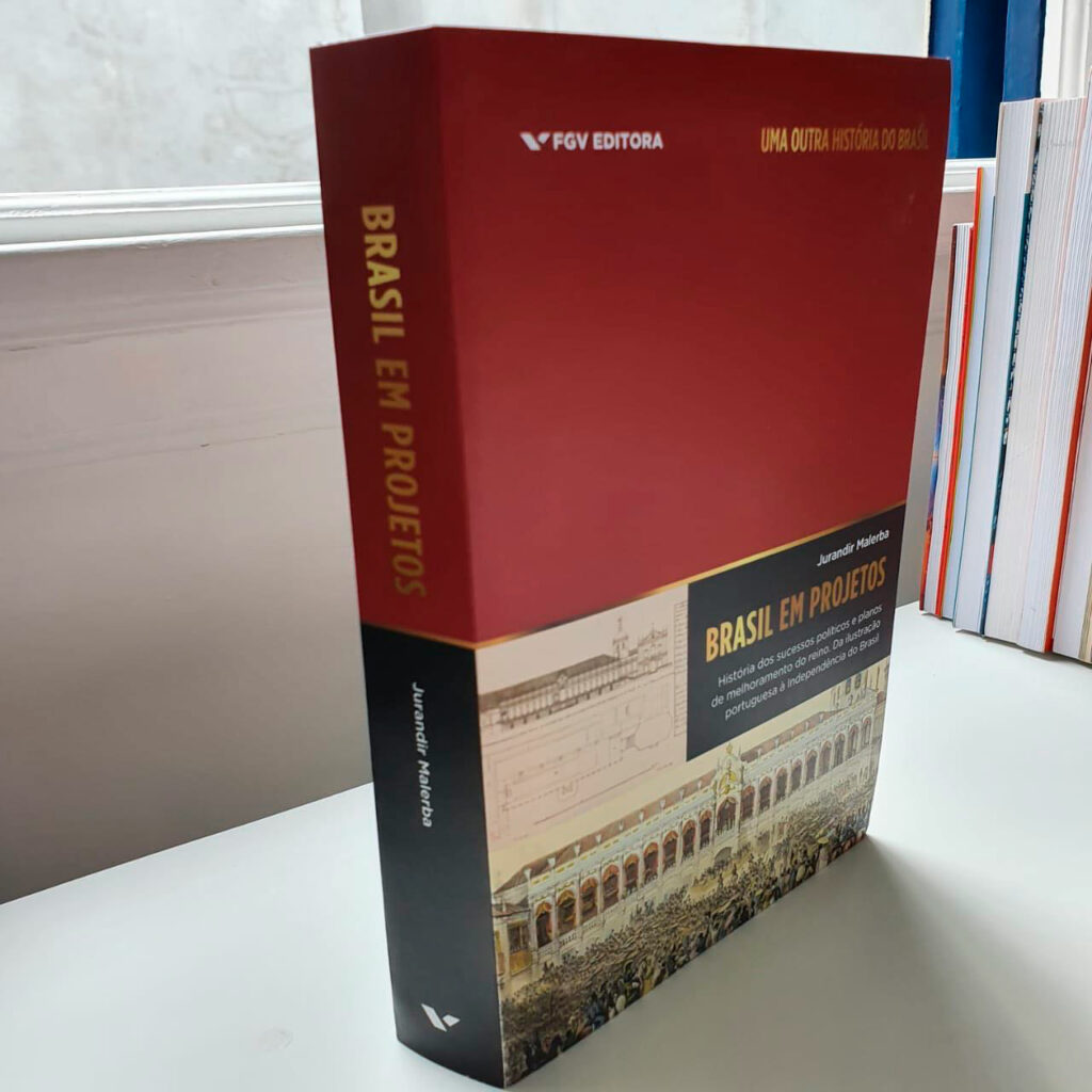 “A escrita de história em forma de síntese atende a demandas muito urgentes do debate historiográfico contemporâneo” 2