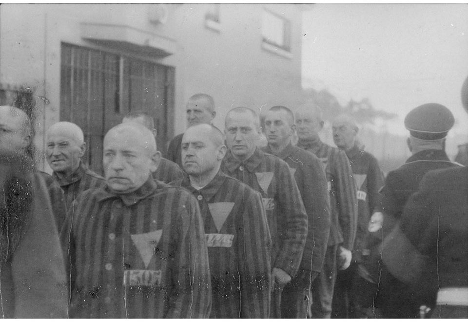 Triângulos Rosa: a perseguição nazista aos homossexuais na Europa 1
