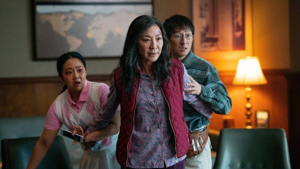 A representatividade asiática na história do Oscar 7