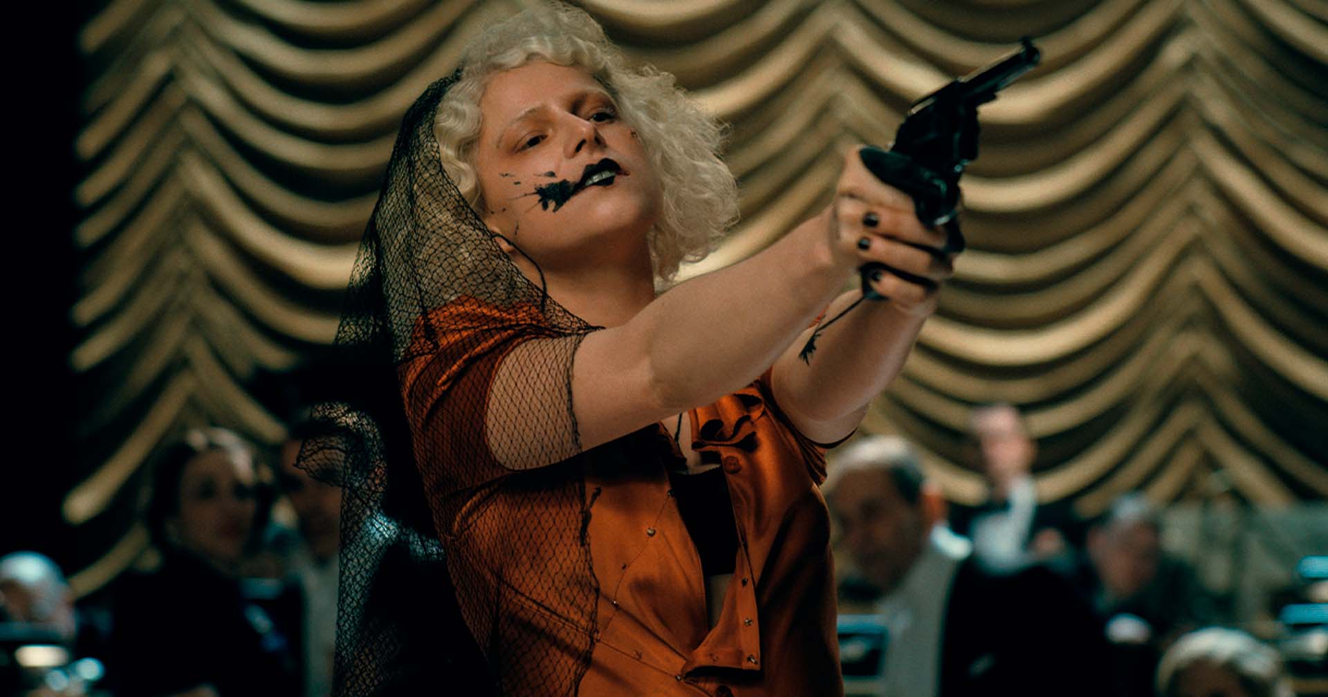 "A Noiva!": mais que um remake, uma homenagem  1